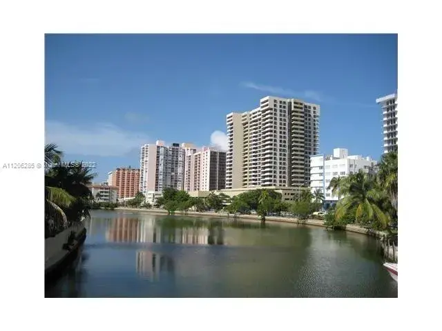 2555 Collins Ave # 2300, Miami Beach FL 33140