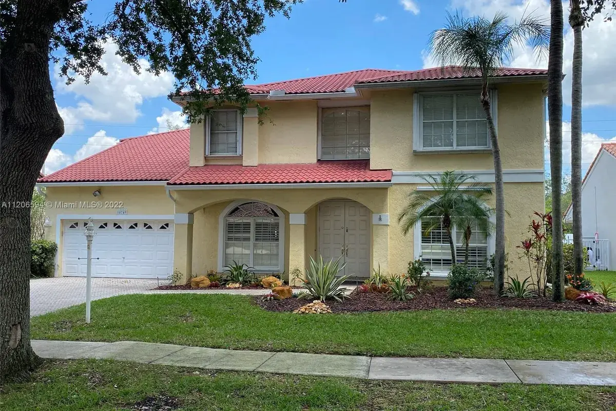 10749 Nashville Dr, Cooper City FL 33026