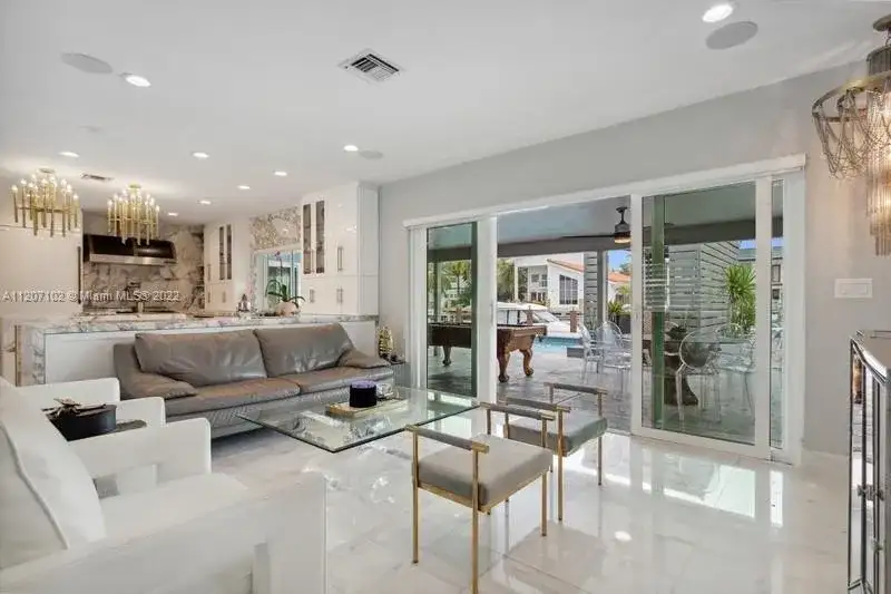 16409 NE 31st Ave, North Miami Beach FL 33160 photo 5