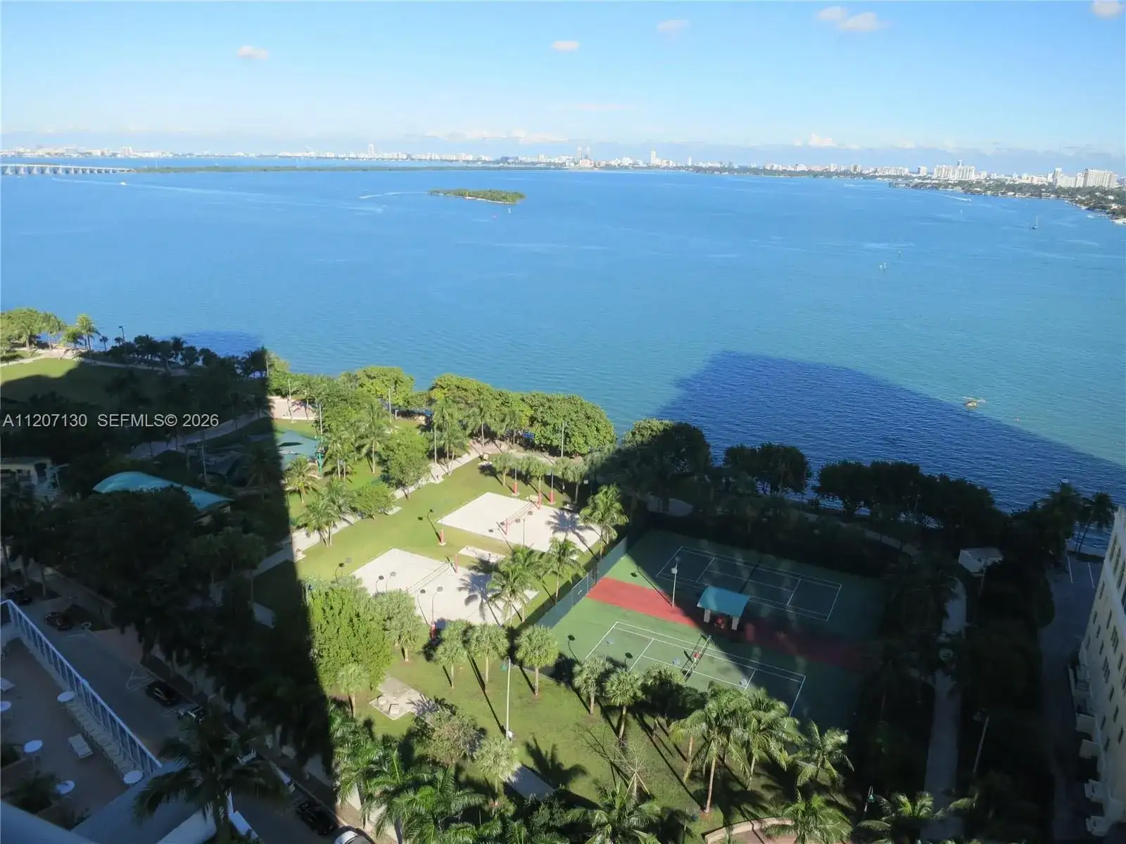 1750 N Bayshore Dr # 3914, Miami FL 33132 photo 2