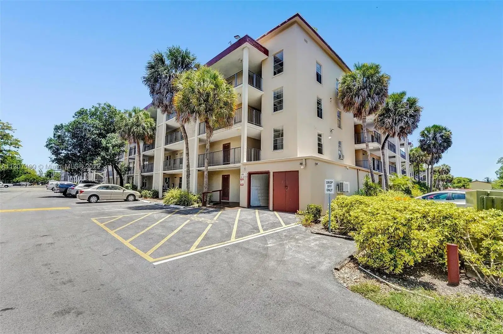 2600 NW 49th Ave # 112, Lauderdale Lakes FL 33313