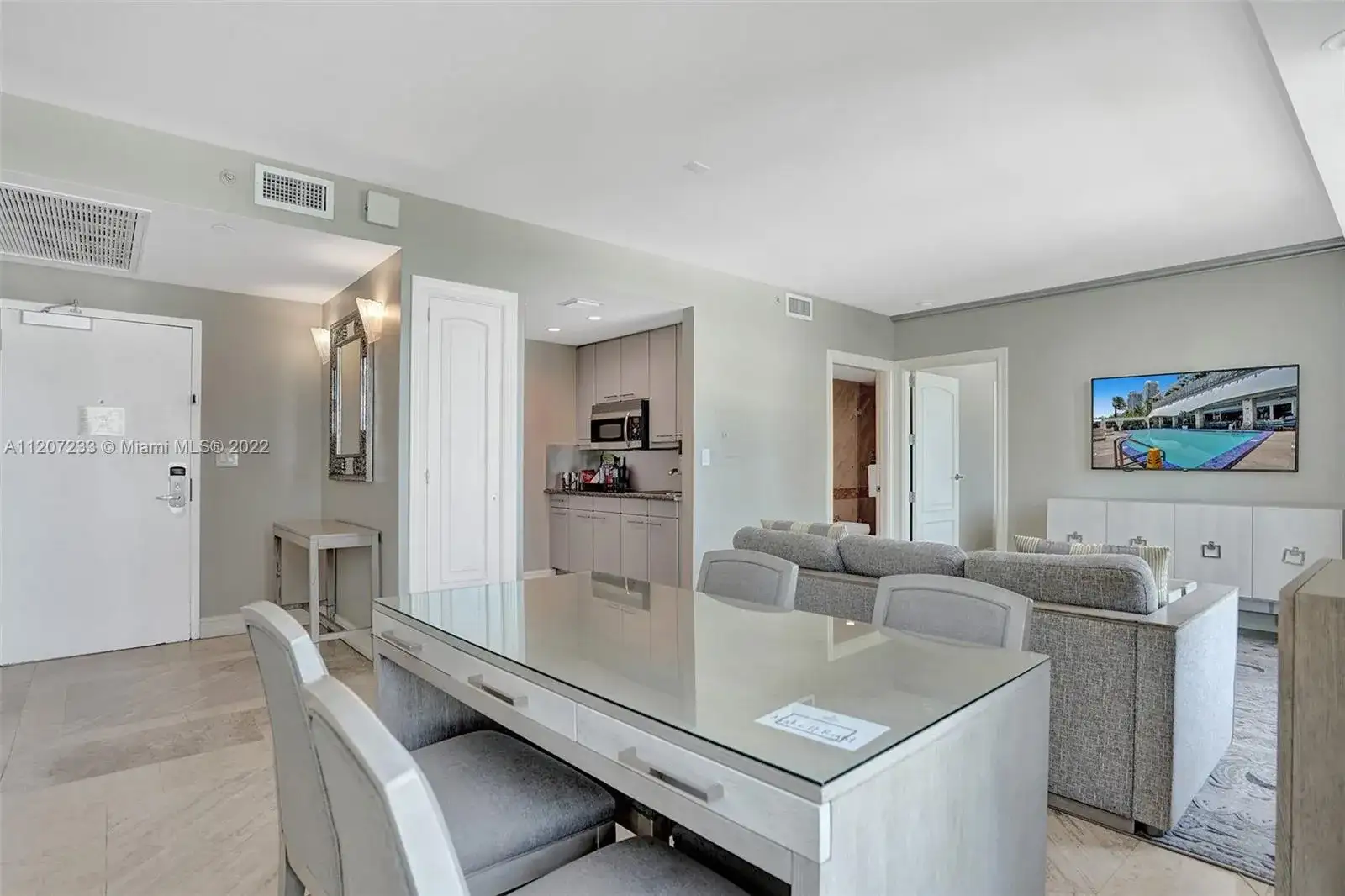 101 Ocean Dr # 906, Miami Beach FL 33139 photo 2