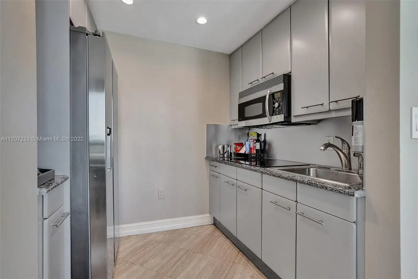 101 Ocean Dr # 906, Miami Beach FL 33139 photo 5