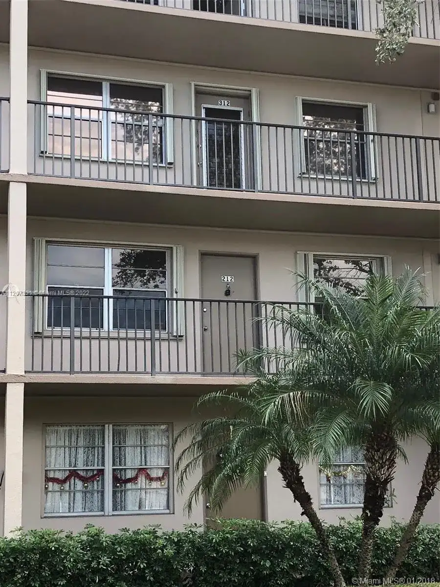 801 SW 133rd Ter # 212K, Pembroke Pines FL 33027 photo 2