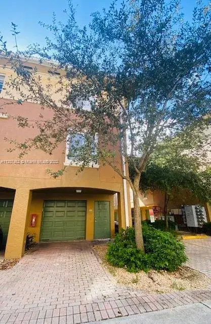 2965 NE 185th St # 1510, Aventura FL 33180