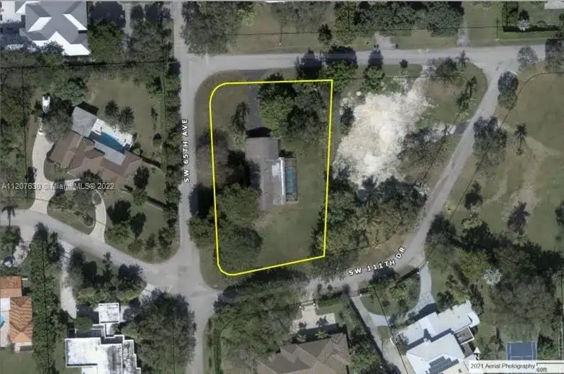 11001 SW 65th Ave, Pinecrest FL 33156 photo 2
