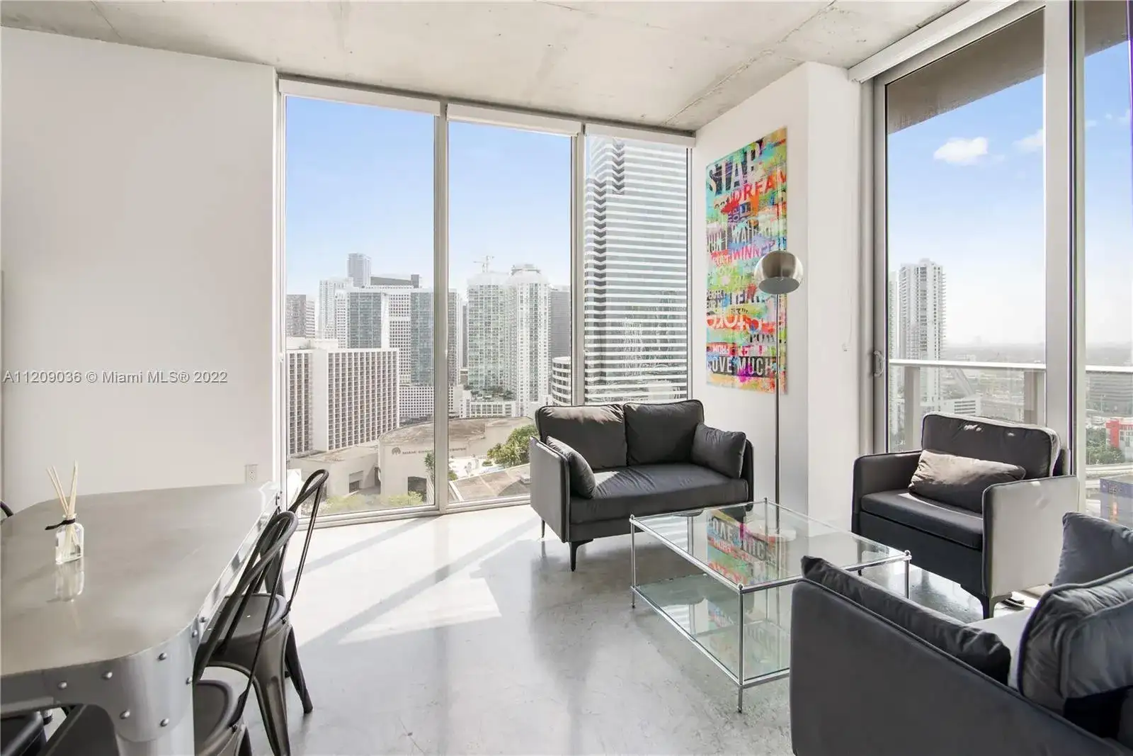151 SE 1st St # 2411, Miami FL 33131 photo 2