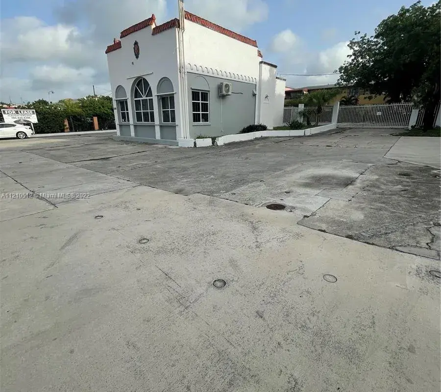 1505 W Flagler St, Miami FL 33135