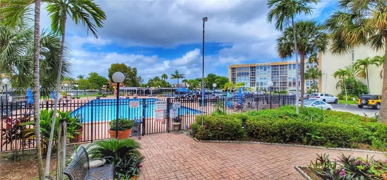 801 Three Islands Blvd # 509, Hallandale Beach FL 33009