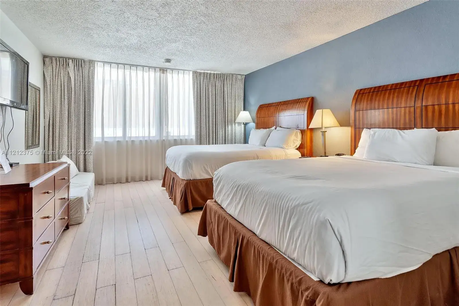 19201 Collins Ave # 105, Sunny Isles Beach FL 33160