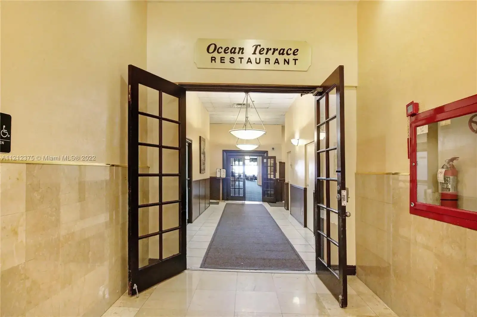 19201 Collins Ave # 105, Sunny Isles Beach FL 33160 photo 2