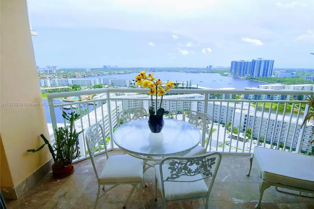 18031 Biscayne Blvd # 1904, Aventura FL 33160