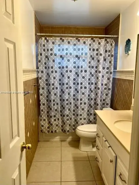 4901 Washington St, Hollywood FL 33021