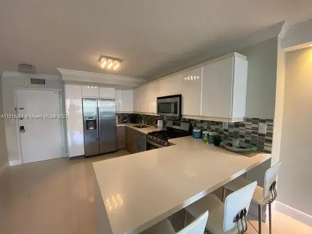 3140 S Ocean Dr # 1602, Hallandale Beach FL 33009