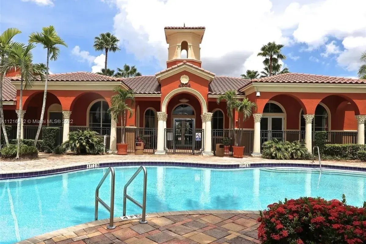4702 SW 160 # 331, Miramar FL 33027