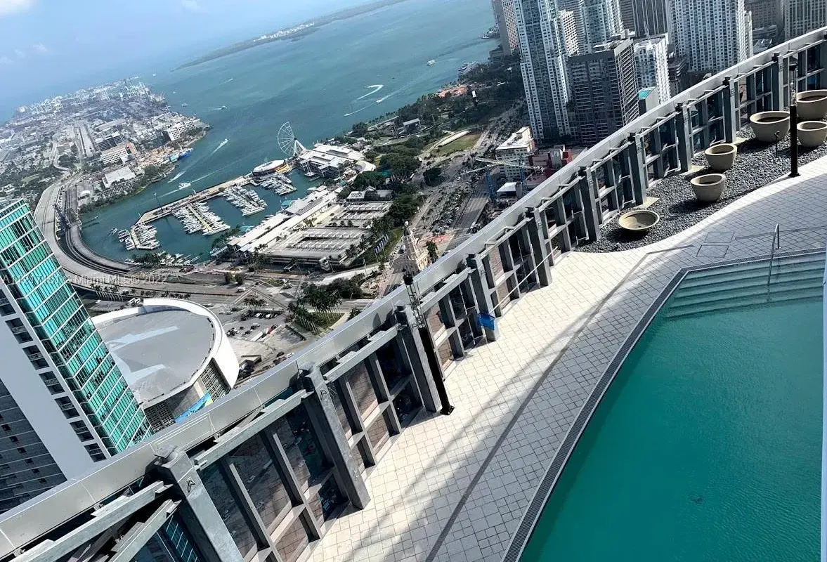 851 NE 1st Ave # 2702, Miami FL 33132