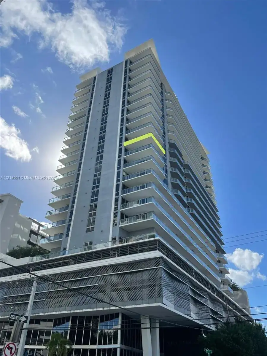1010 SW 2nd Ave, Miami FL 33130 photo 2