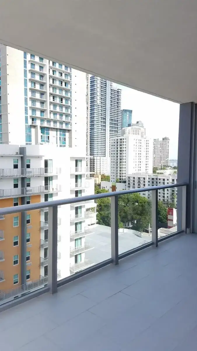 1010 SW 2nd Ave, Miami FL 33130 photo 5