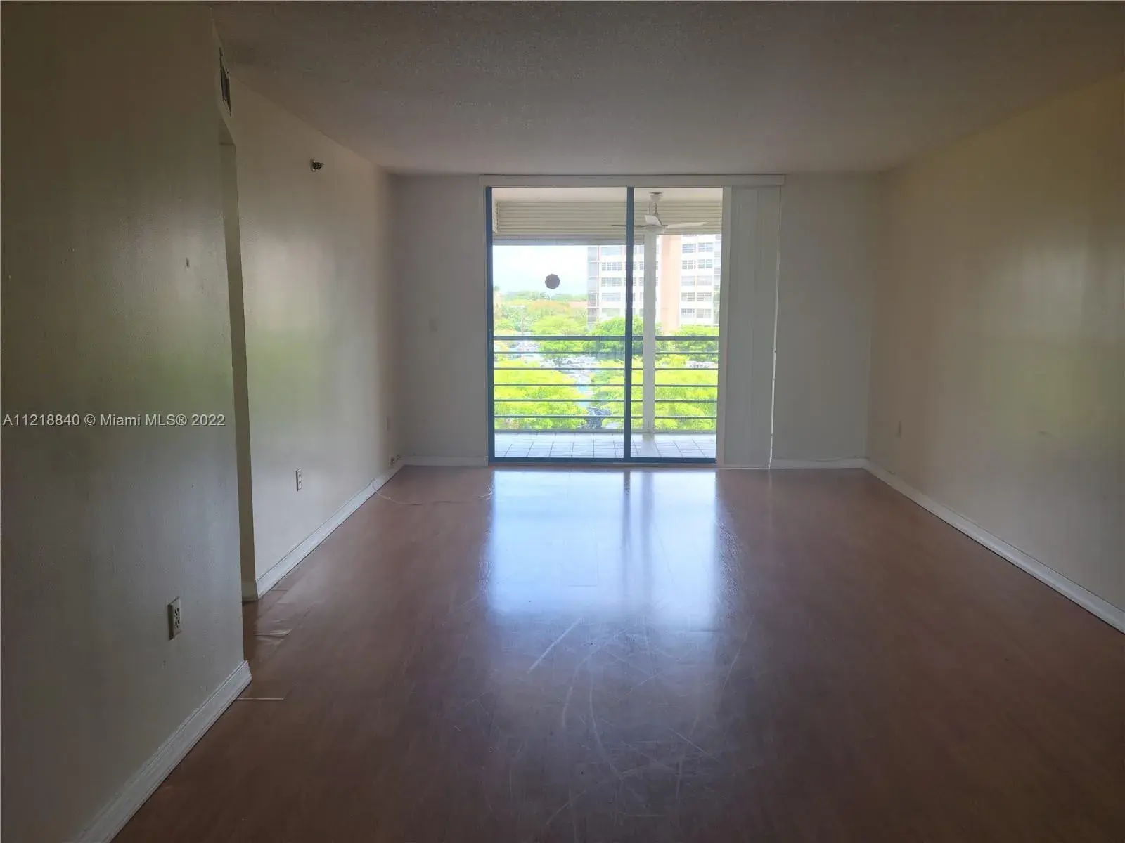 1100 Saint Charles Pl # 414, Pembroke Pines FL 33026