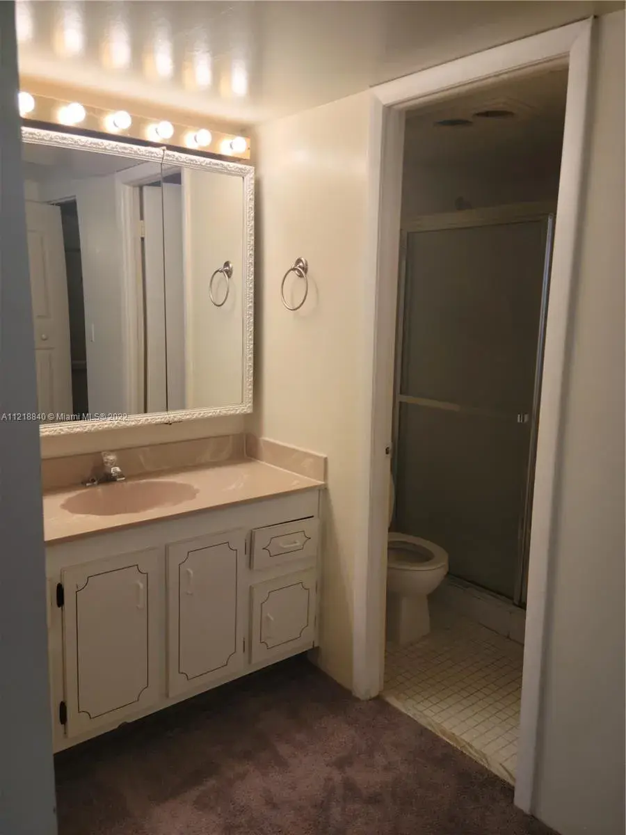 1100 Saint Charles Pl # 414, Pembroke Pines FL 33026