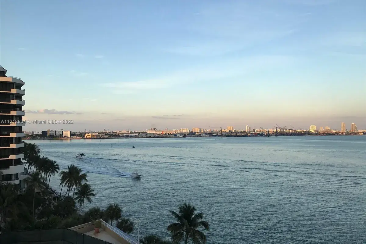 770 Claughton Island Dr # 1709, Miami FL 33131