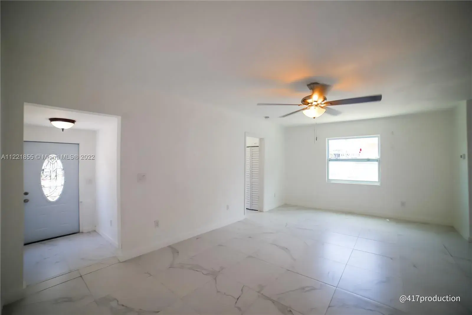 810 NW 21st Ct, Miami FL 33125
