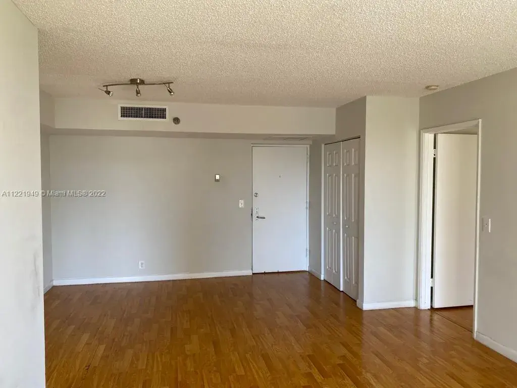 3300 NE 191st St, Aventura FL 33180