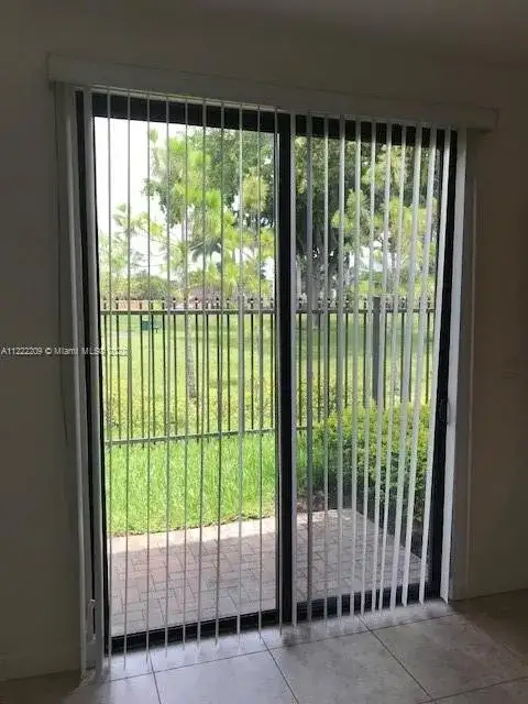 317 NE 194th Ln # 317, Miami FL 33179 photo 4