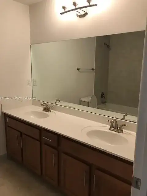 317 NE 194th Ln # 317, Miami FL 33179 photo 5