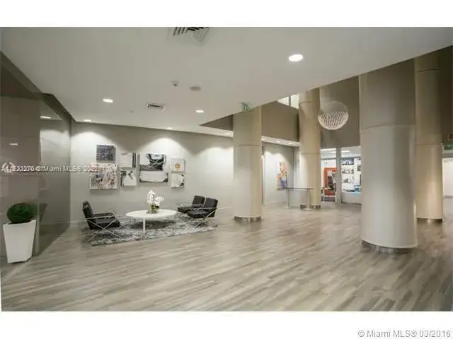1750 N Bayshore Dr # 2806, Miami FL 33132 photo 3