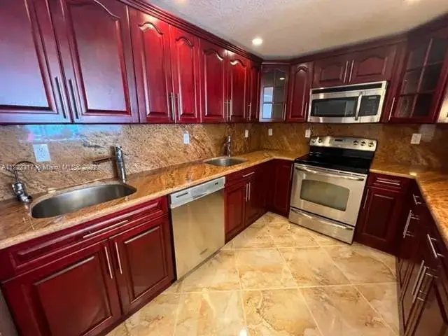 19380 Collins Ave # 802, Sunny Isles Beach FL 33160