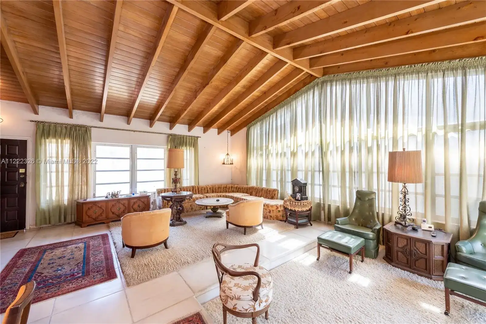 536 W 51st St, Miami Beach FL 33140 photo 4
