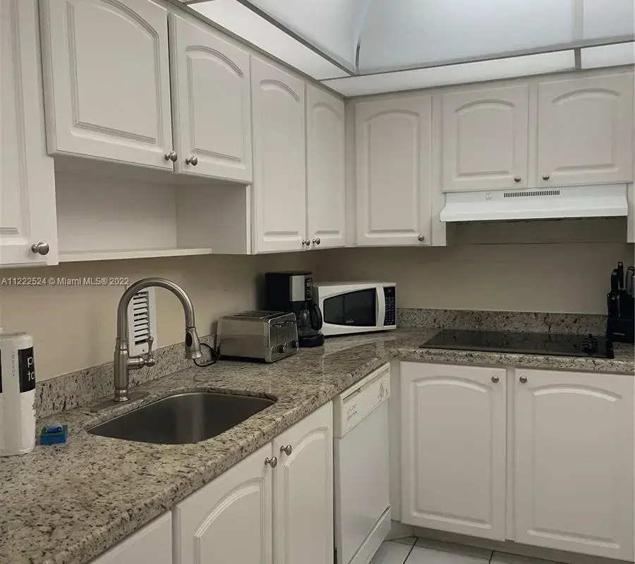 3901 S Ocean Dr # 6D, Hollywood FL 33019