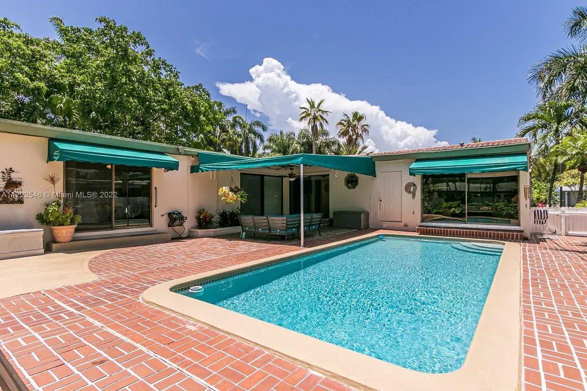 1516 Wiley St, Hollywood FL 33020