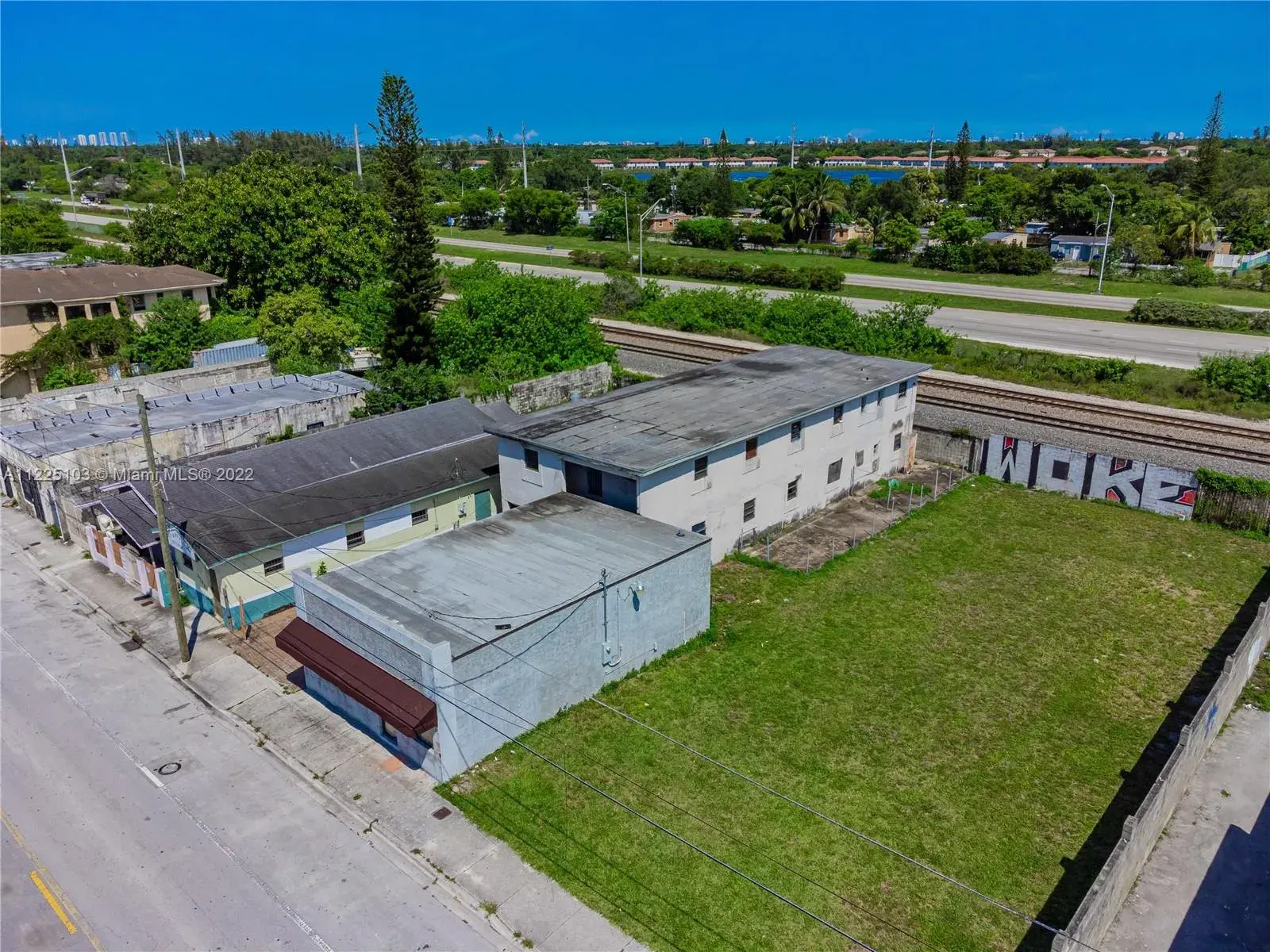 ali baba ave, Opa-Locka FL 33054 photo 4