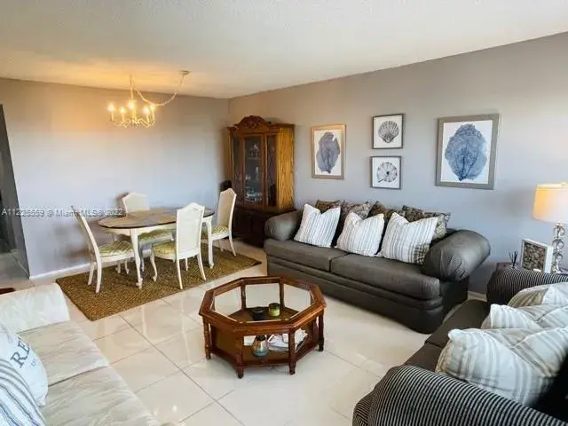 401 Golden Isles Dr # 916, Hallandale Beach FL 33009