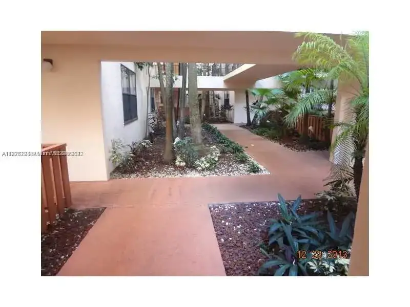 20381 NE 30th Ave # 7, Aventura FL 33180 photo 2
