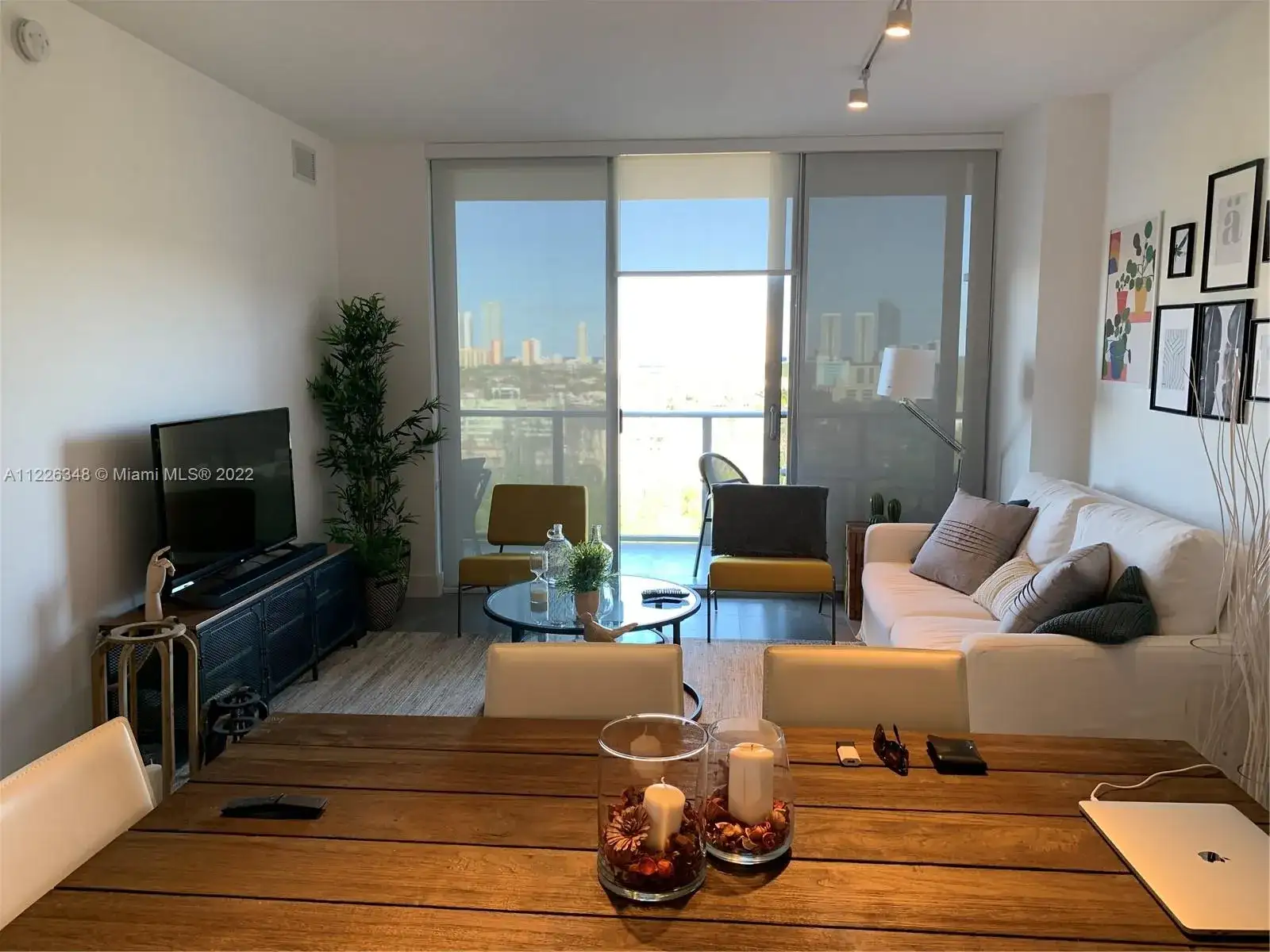 16385 Biscayne Blvd # 1417, North Miami Beach FL 33160 photo 3