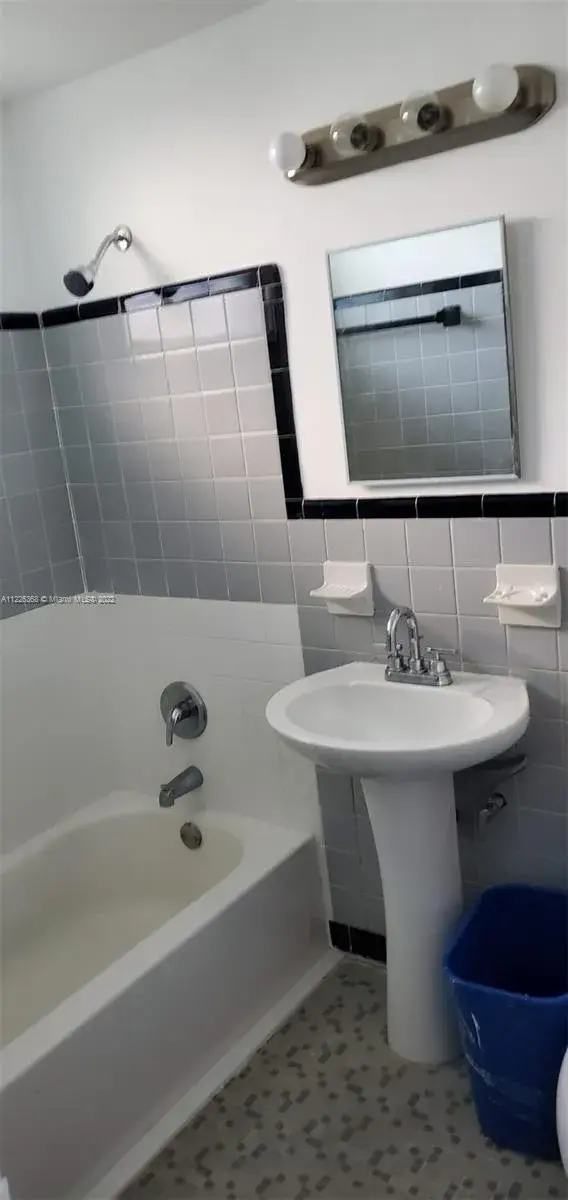 1255 Marseille Dr # 21, Miami Beach FL 33141