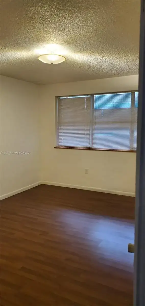 1255 Marseille Dr # 21, Miami Beach FL 33141 photo 5