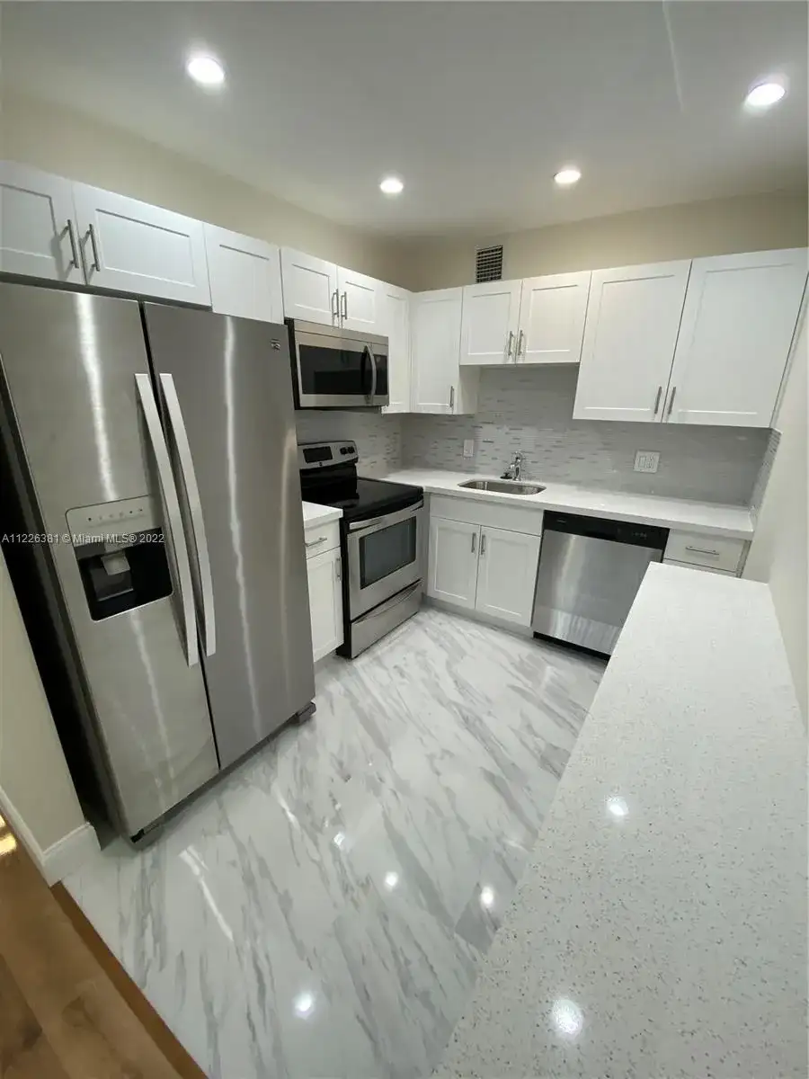 13250 SW 4th Ct # 405G, Pembroke Pines FL 33027 photo 2