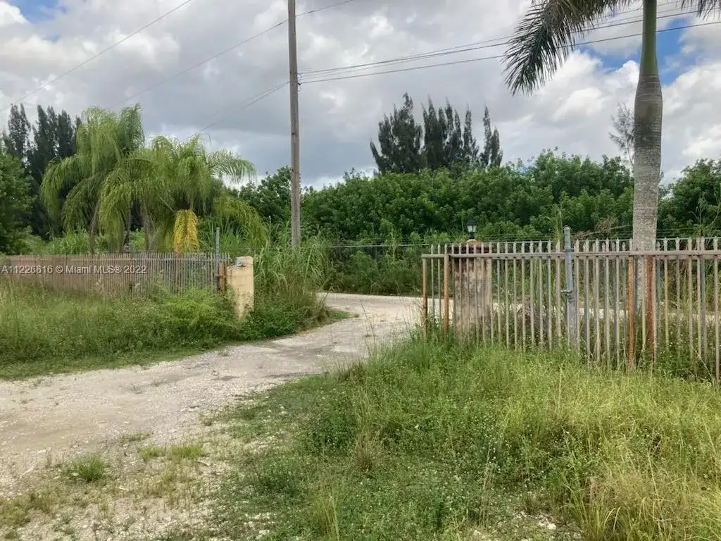 13000 SW 194th Ave, Miami FL 33196 photo 3