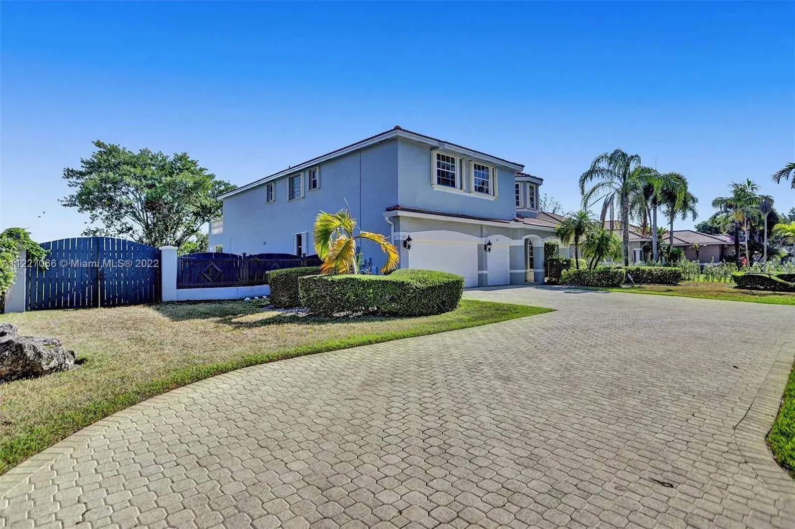 721 Ranch Rd, Weston FL 33326