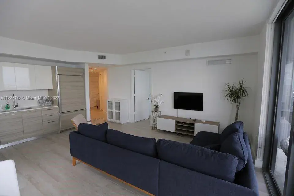 121 NE 34th St # 2609, Miami FL 33137