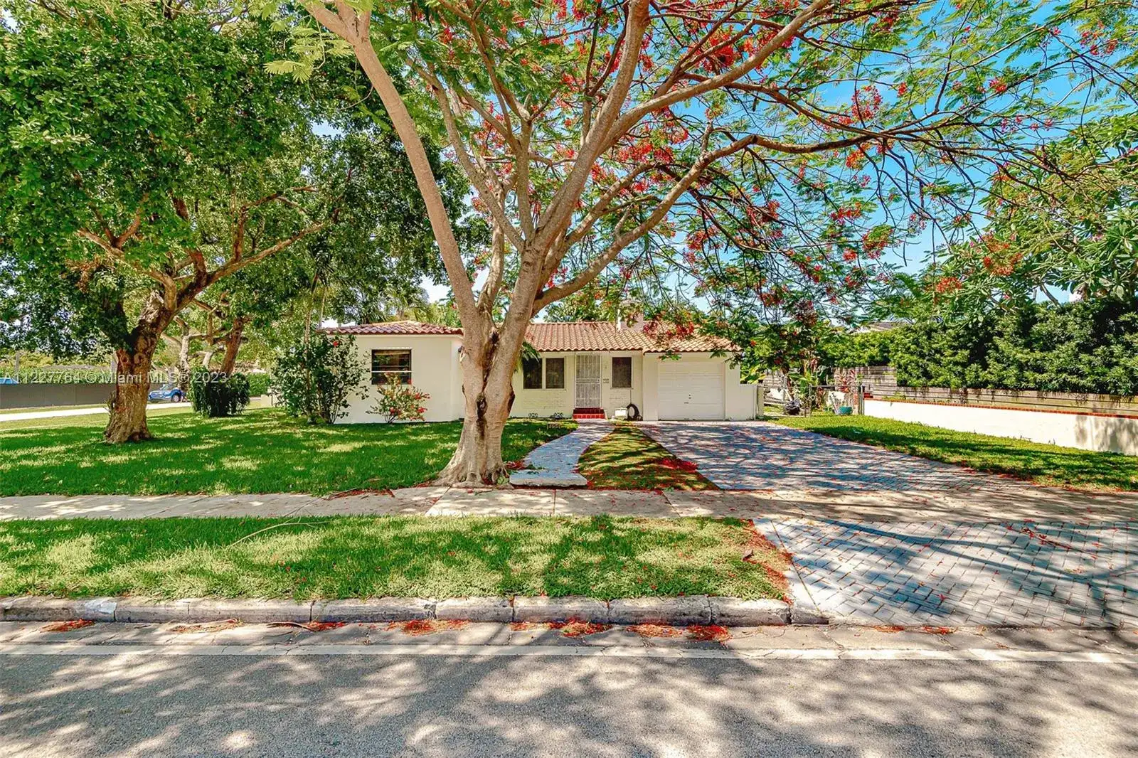 790 NE 96th St, Miami Shores FL 33138 photo 2