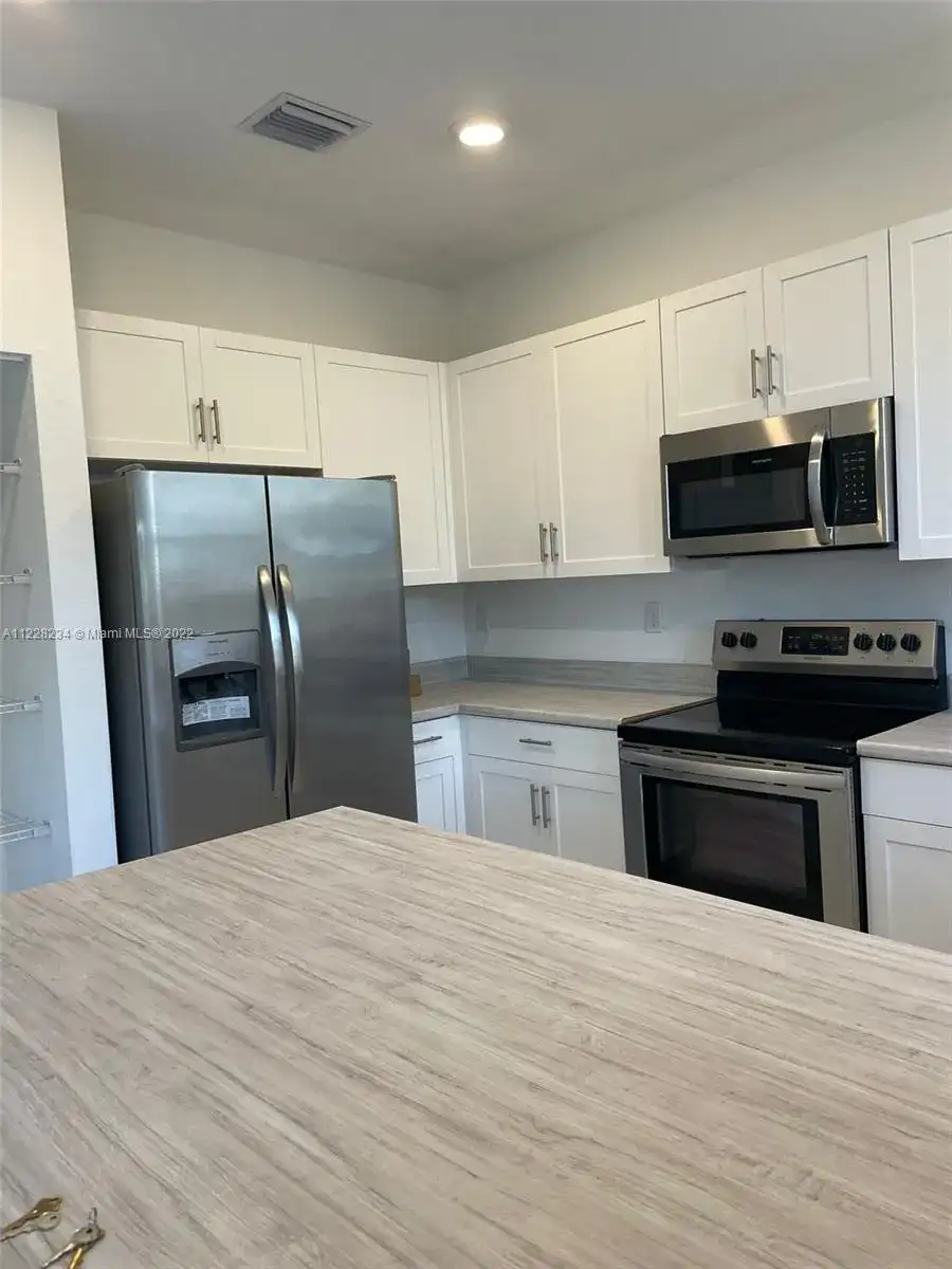 1586 SE 27th Ter # 1586, Homestead FL 33035 photo 5