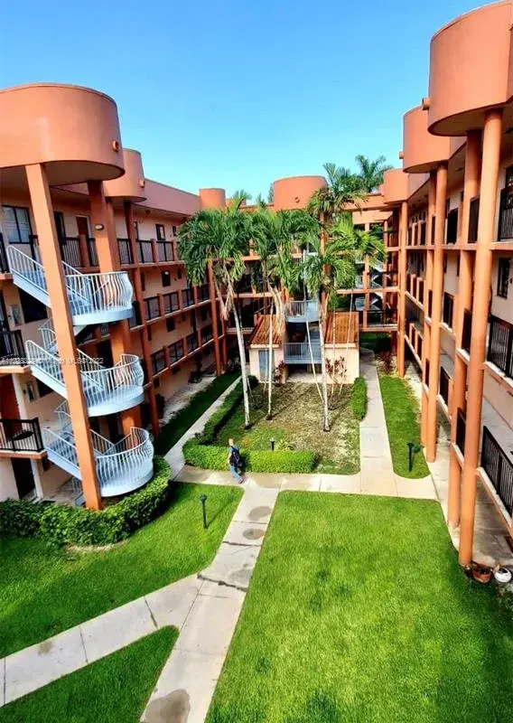 5350 W 21st Ct # 407, Hialeah FL 33016