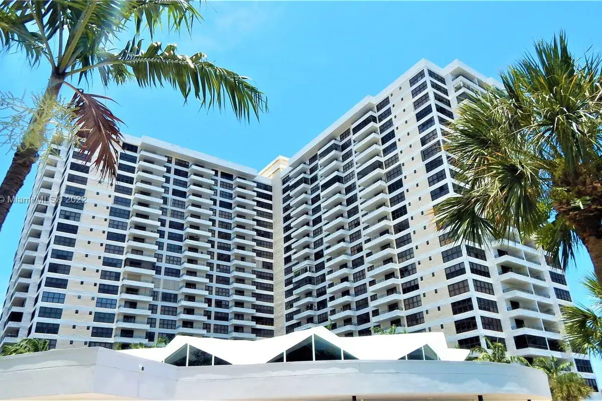 500 Three Islands Blvd # 219, Hallandale Beach FL 33009