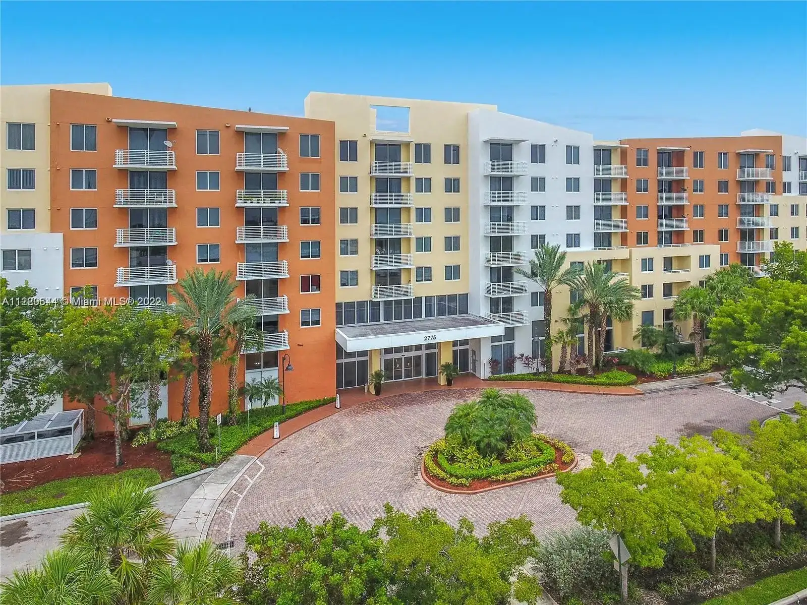 2775 NE 187th St # 511, Aventura FL 33180 photo 2