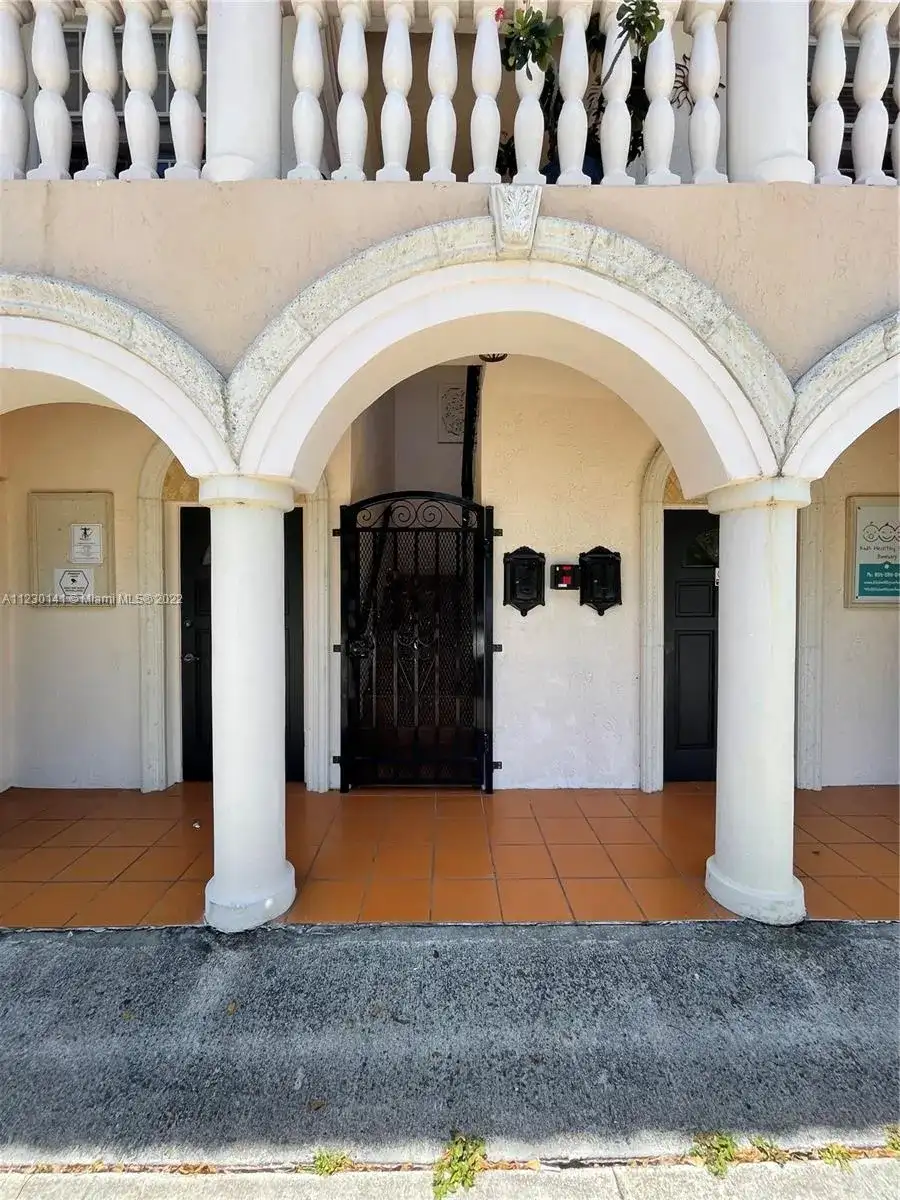 2722 NE 1st St # 3, Pompano Beach FL 33062 photo 4